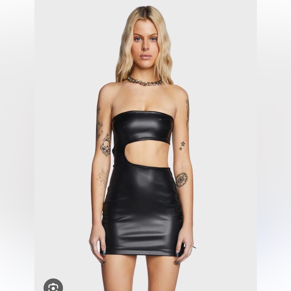 Edikted Cutout Lace Up Dress